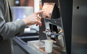 Jaki ekspres automatyczny do kawy do 3000 zł wybrać?