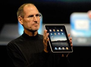 Steve Jobs - wizjoner i ekspert odchodzi, przychodzi Tim Cook | zdjecie 13
