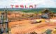 Tesla rozważa wykup kanadyjskiej firmy wydobywającej pierwiastki do baterii EV. Czy wpłynie to na ceny?