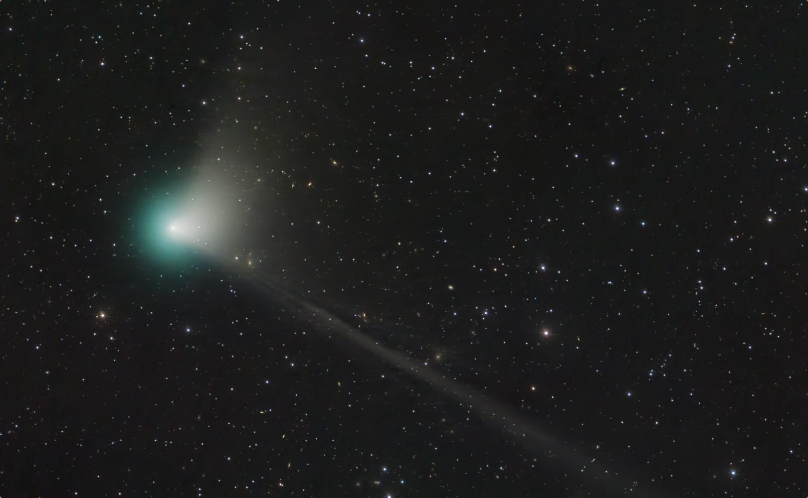 Perhaps we will see the first comet of 2020 with the naked eye