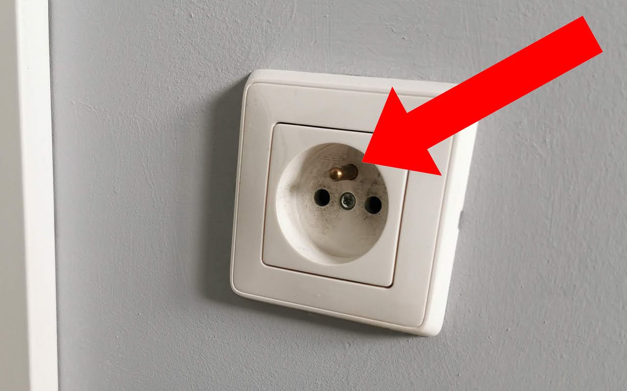 What is a pin in socket?