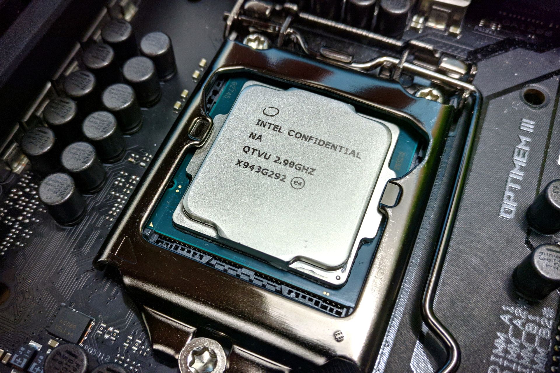 Интел 13400f. Core i5 10400f. Процессор Intel Core i5-10400f. Процессор Intel Core i5-10400f OEM. Core i5 10400f сокет.